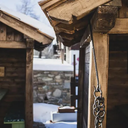 Hotel apartamentowy Les Fleurs