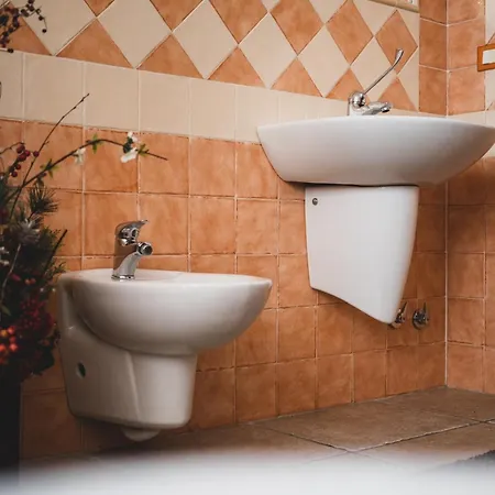 Les Fleurs Aparthotel