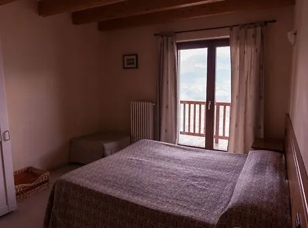 Les Fleurs Hotel apartamentowy Pila (Valle d'Aosta)