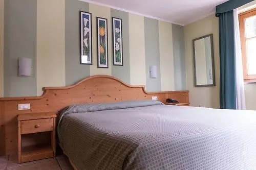 Aparthotel Les Fleurs 3*